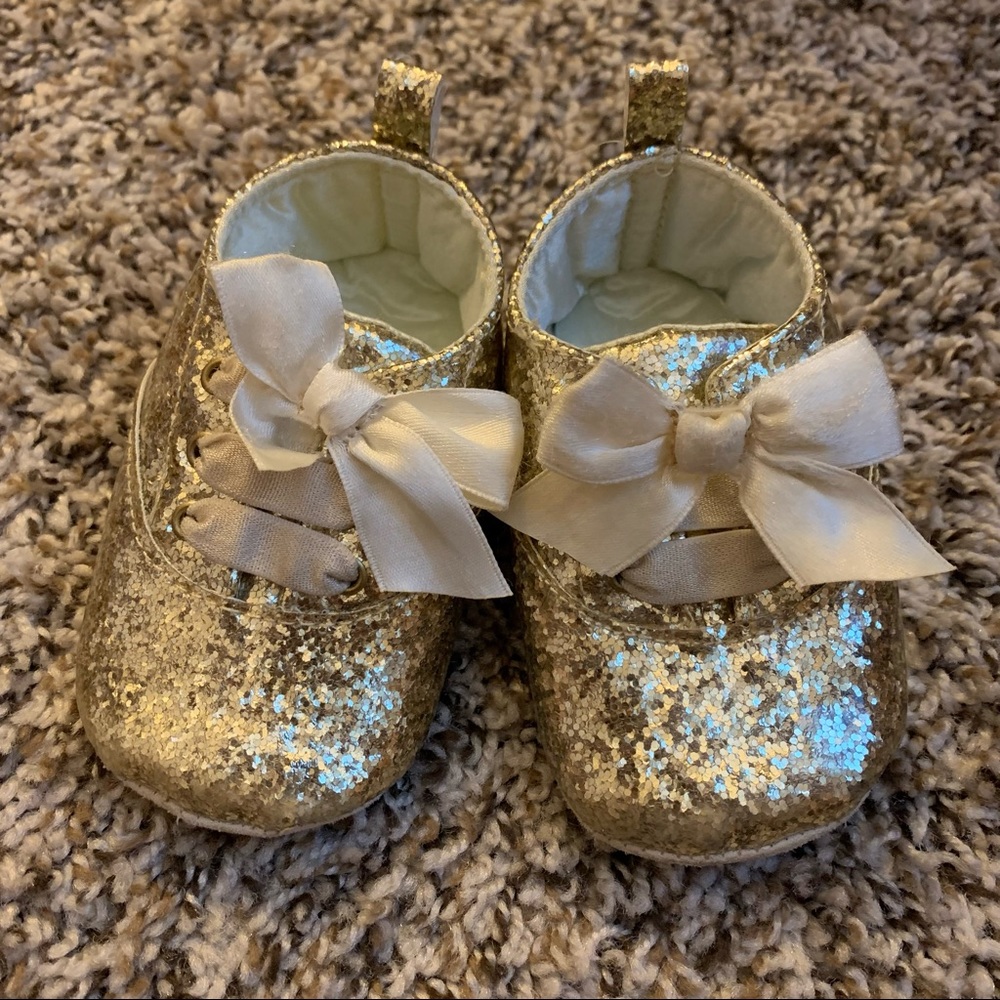 Gold Detailed Sequin Crib Shoe, 3-6M